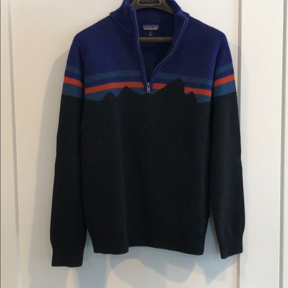 Patagonia 1/4 zip sweater.